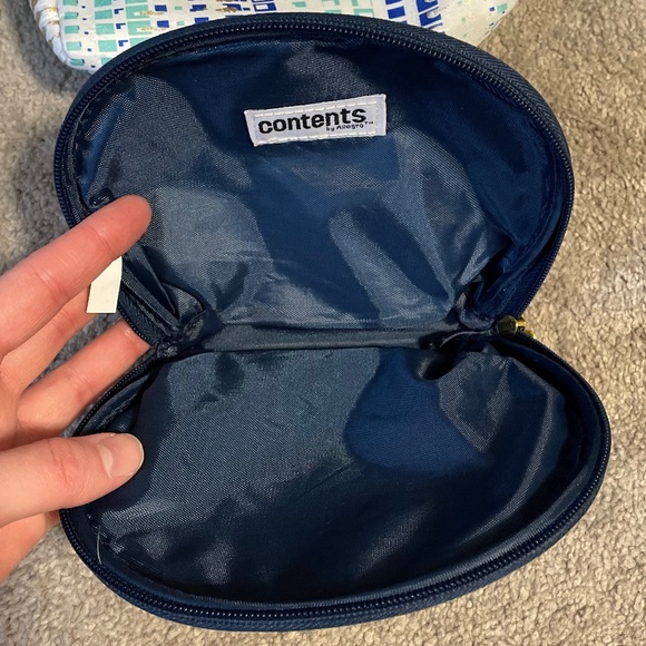 5 for $20: Target cosmetic bags - Picture 3 of 16